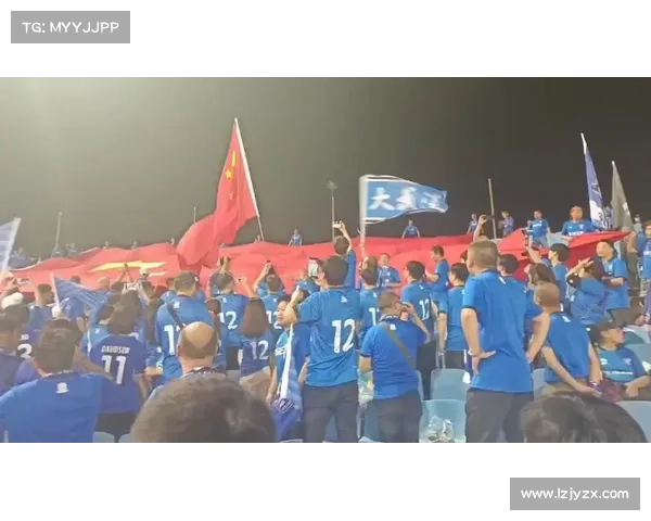 泪目!5 万球迷高唱国歌点燃重庆,18 岁新星点球绝杀书写新章 泪目!5 万球迷高唱国歌点燃重庆,18 岁新星点球绝杀书写新章